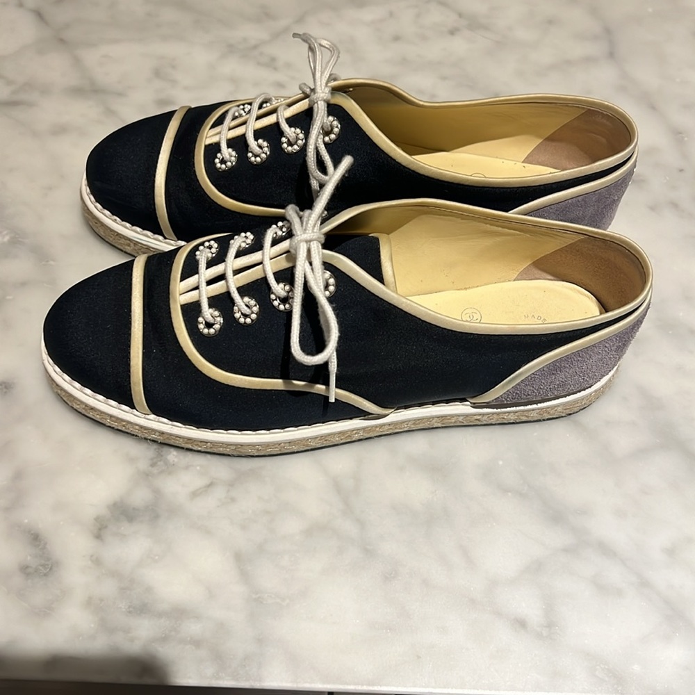 Chanel lace up espadrille - size 9